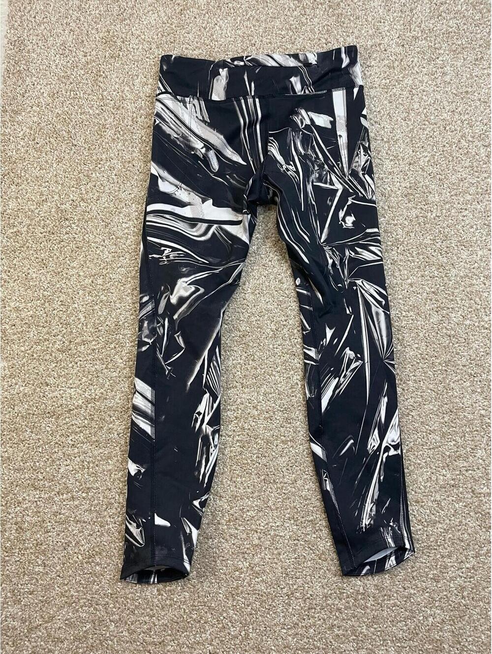Nike Women’s Printed‎ Epic Lux Flash Tights Black   Size M
